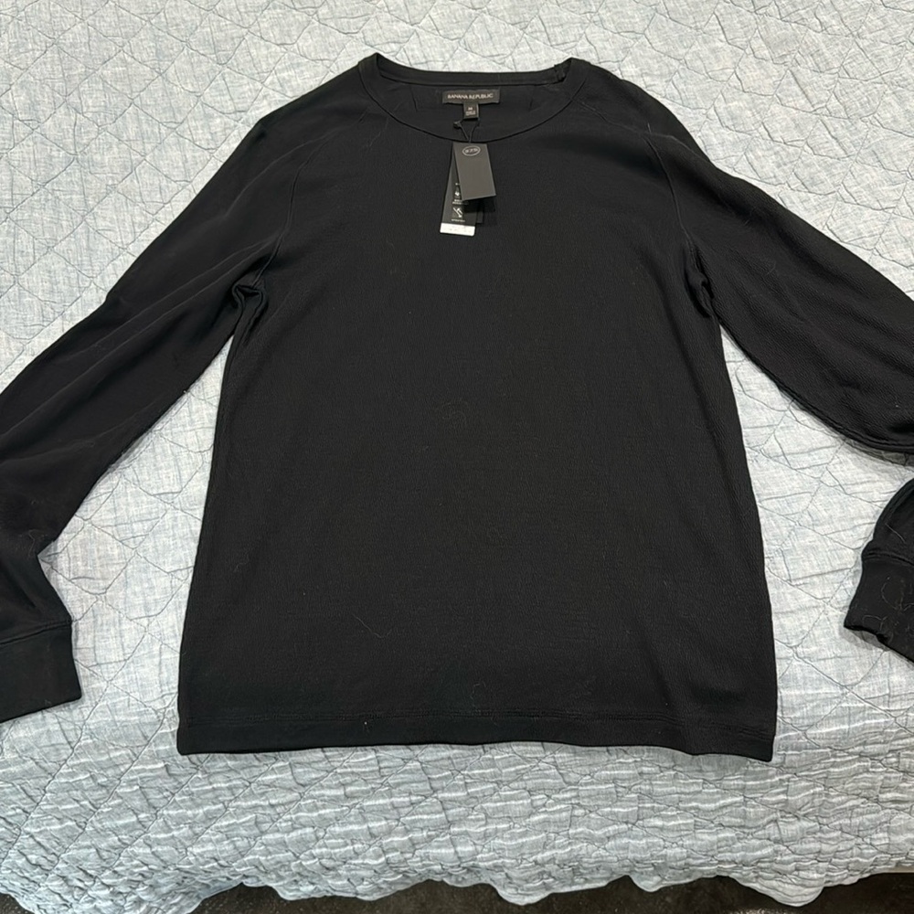 Never worn Banana Republic Pullover M